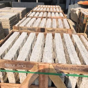 Đá tẩy mặt tự nhiên